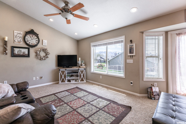 98 W 400 S, Smithfield, UT 84335 — photo 9