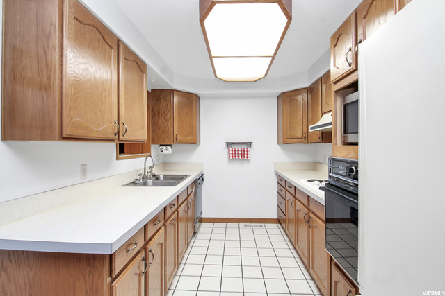 2596 W 5000 S, Roy, UT 84067 — photo 8