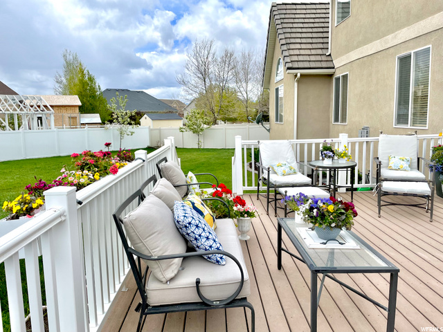 Living outdoors is a real possibility with a deck this large!