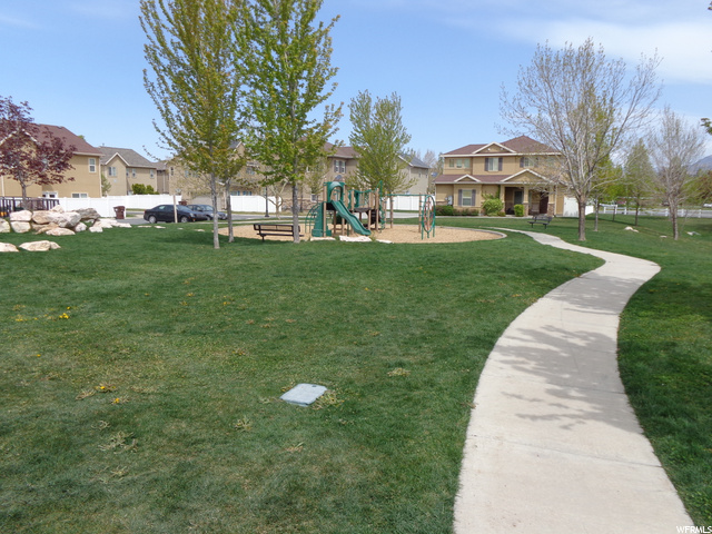 Easy access to community park