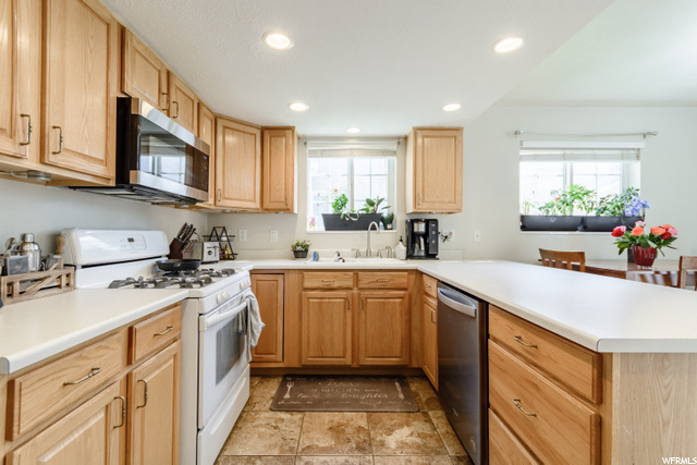 123 Penhurst Pl, Logan, UT 84341 — photo 11