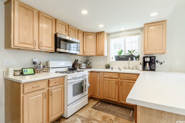 123 Penhurst Pl, Logan, UT 84341 — photo 10