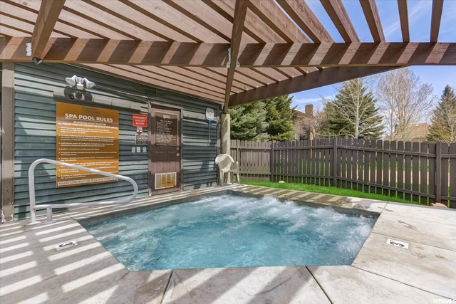 Common Area Hot tub