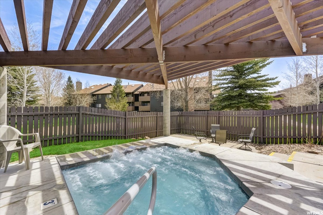 Common Area Hot tub