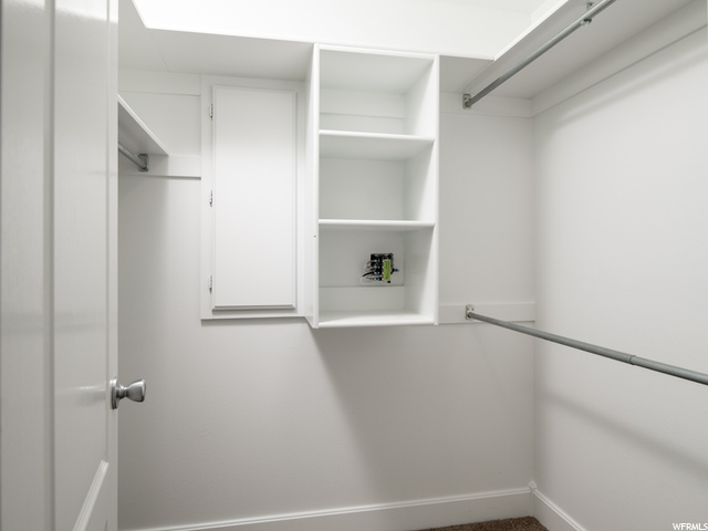 Apartment Walk In Closet