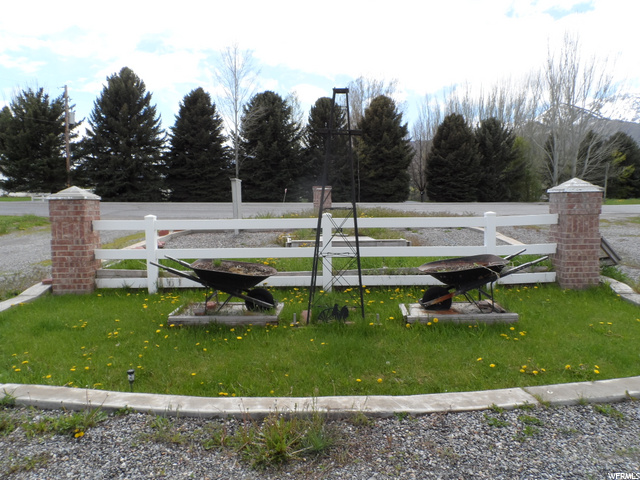 895 E Main St, Wellsville, UT 84339 — photo 4