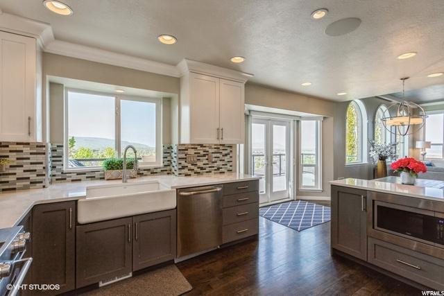 154 E Carrington Ln N, Centerville, UT 84014 — photo 12