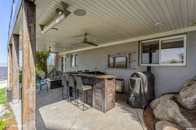 154 E Carrington Ln N, Centerville, UT 84014 — photo 7