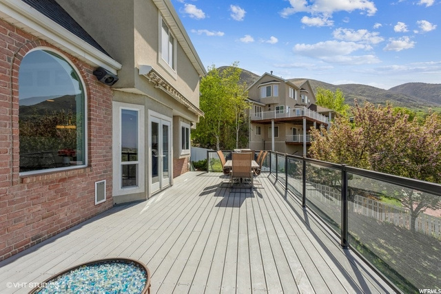 154 E Carrington Ln N, Centerville, UT 84014 — photo 6