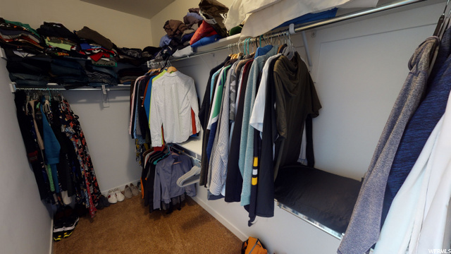 Master Walk-in- Closet