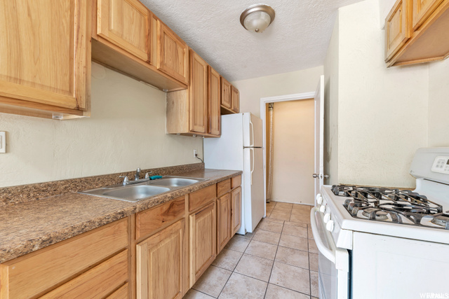 2560 Porter, Ogden, UT 84401 — photo 11