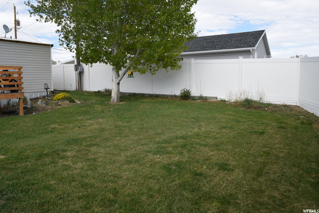 345 W Mill Rd, Ferron, UT 84523 — photo 6
