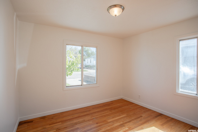 68 S Lakeview Dr, Clearfield, UT 84015 — photo 9