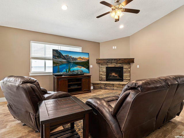 5472 S 3200 W, Roy, UT 84067 — photo 4