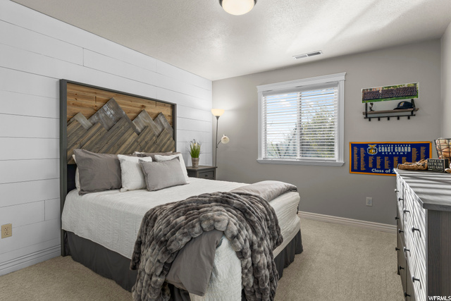 Upstairs bedroom 2
