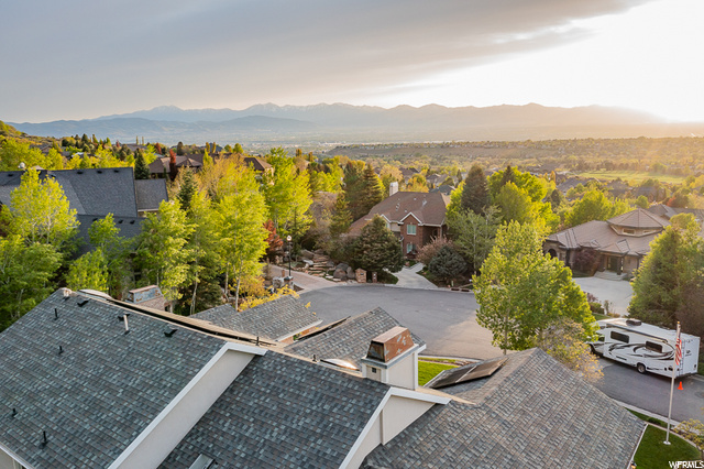 Incredible Valley Views!