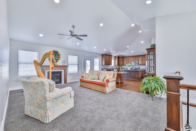 Canned Lights &  Bay Window Add Natural Lighting