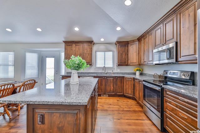 Granite Countertops add a finishing touch