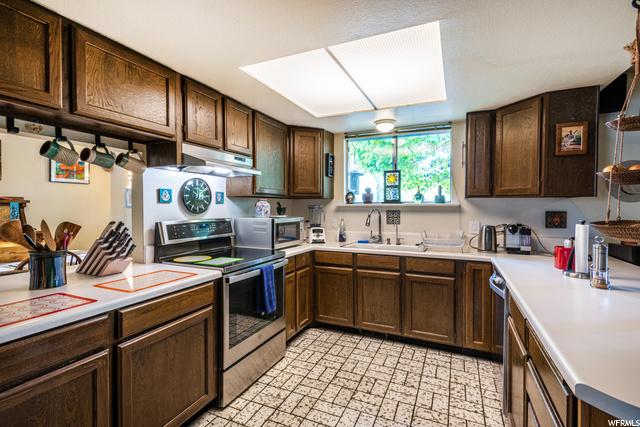 446 E Kittridge St, Midvale, UT 84047 — photo 5