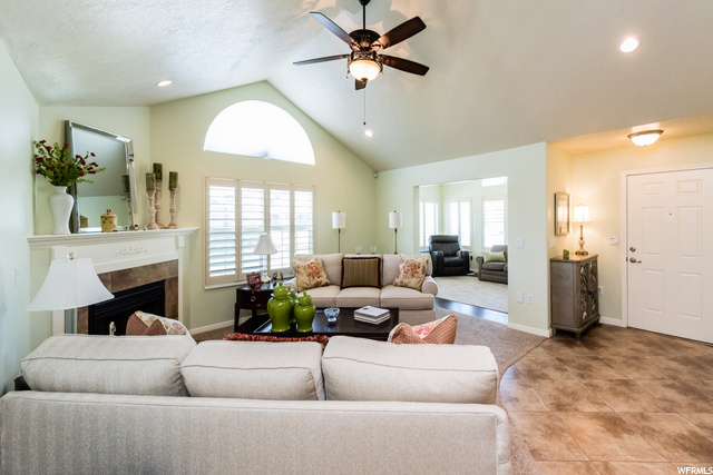 327 E 2230 N #B, North Logan, UT 84341 — photo 5
