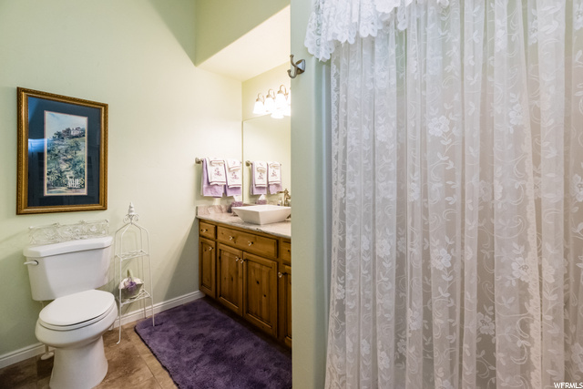 327 E 2230 N #B, North Logan, UT 84341 — photo 9