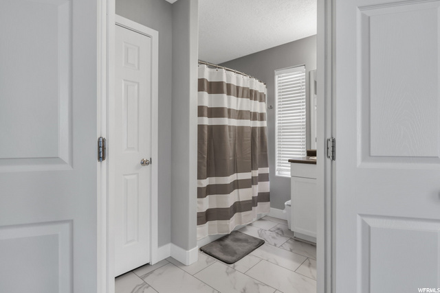 En Suite Master Bathroom