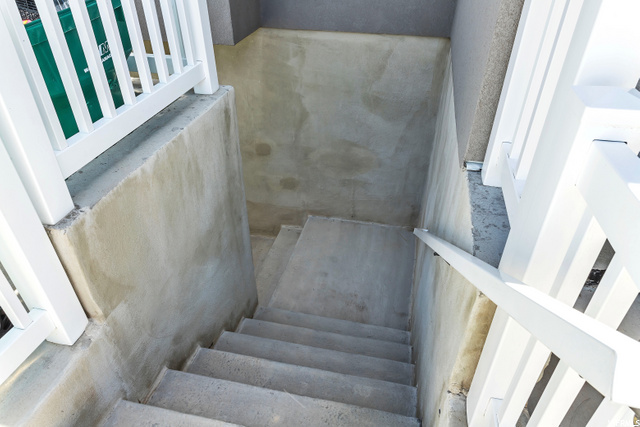 Exterior Apartment Entrance