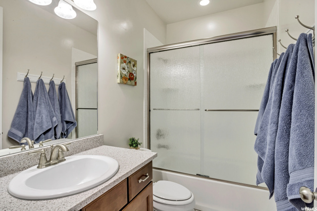 Bedroom 5 - Bathroom