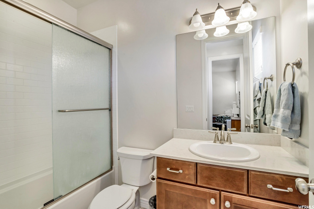 Bedroom 5 - Bathroom