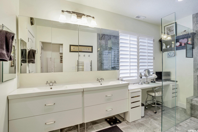 Basement Apt Master Bath