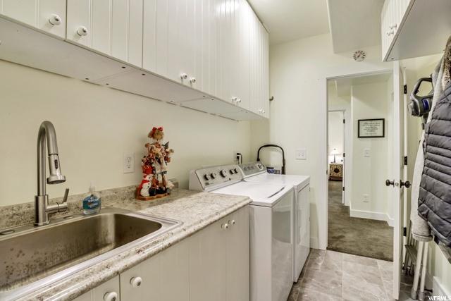 Basement Apt Laundry Room