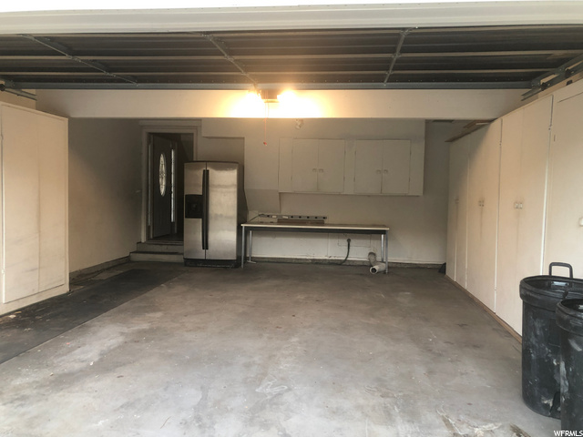 2 Car Garage