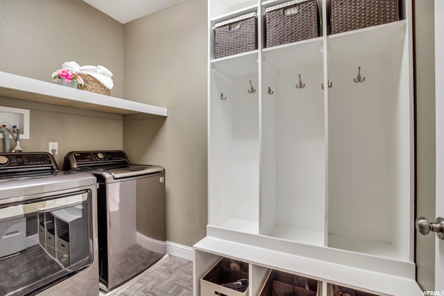 Mudroom/Laundry