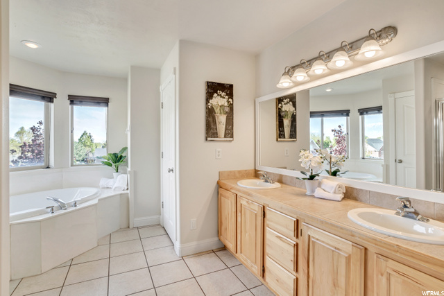 Ensuite to Primary Bedroom