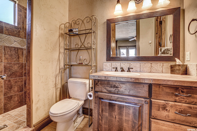 Casita bathroom
