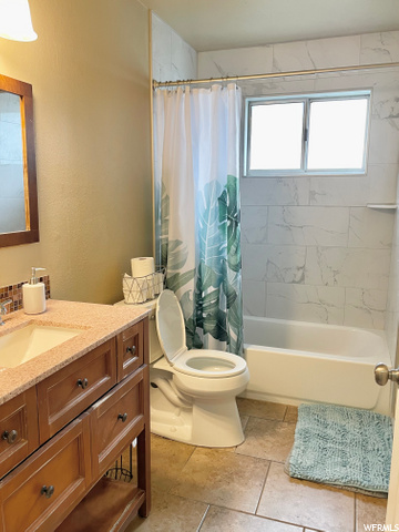 Upstairs Bath