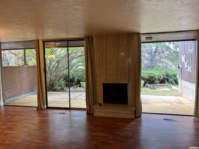 fireplace/ living room
