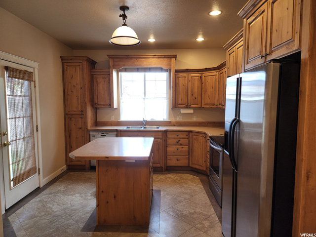 Kitchen with Island