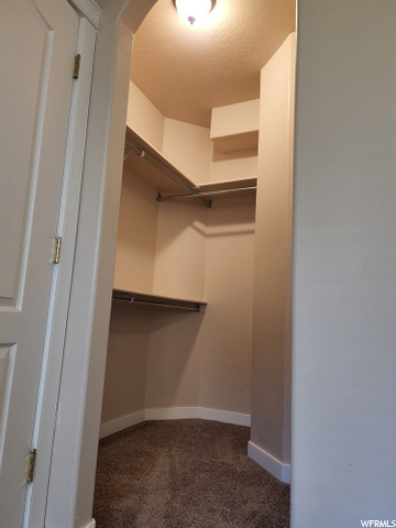 Main Bed Walk-in Closet Floor 1