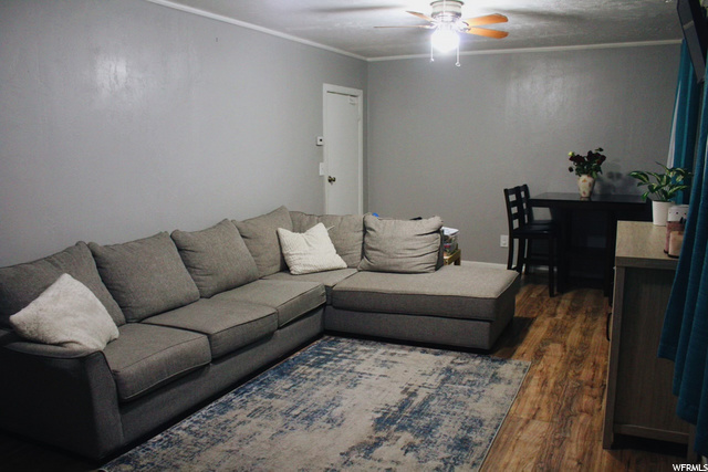 Living room with dining table