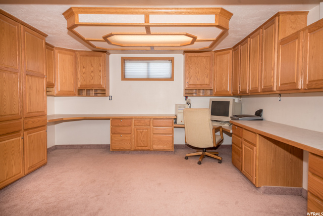Huge office downstairs, great storage