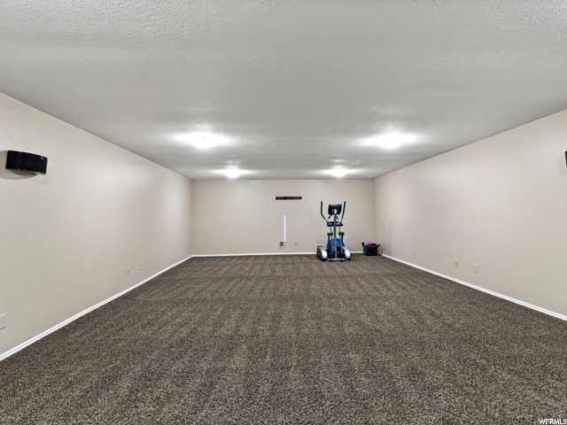 Entertainment room can be used as a theatre room o