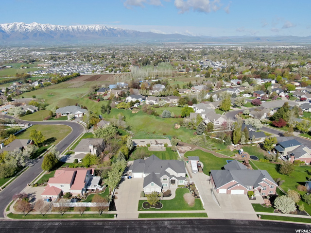 Home with green space to the west
