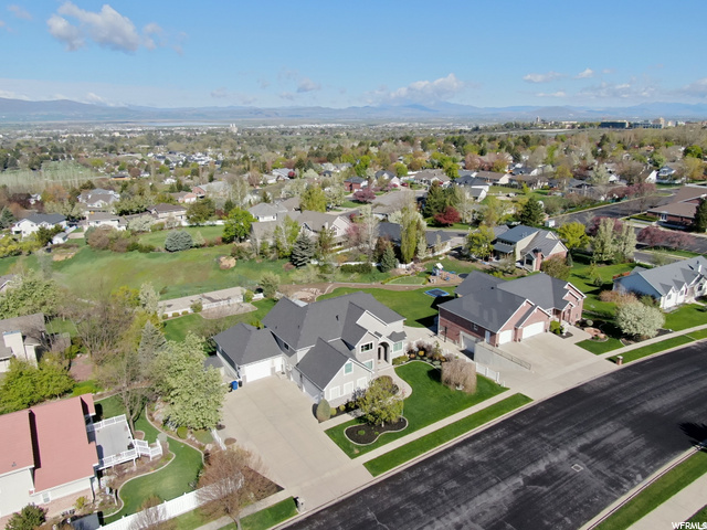 Nice neighborhood with well kept homes