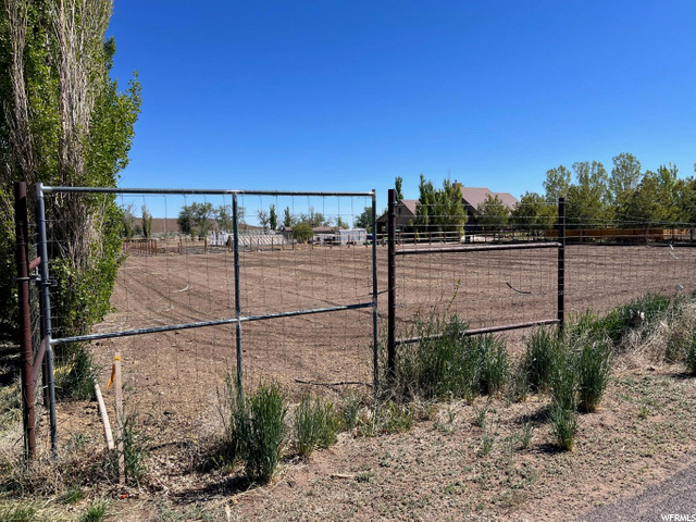 65 E 100 N #1, Enterprise, UT 84725 — photo 3