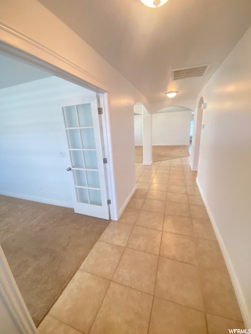 Entry/Foyer