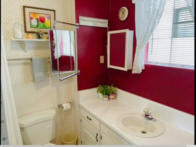 84 S 400 E, Hyrum, UT 84319 — photo 11