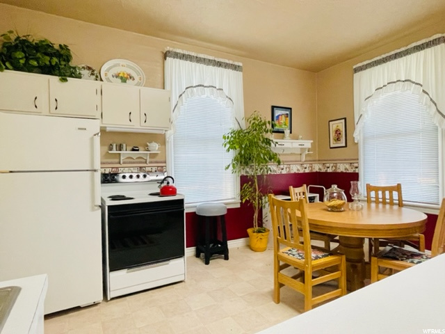 84 S 400 E, Hyrum, UT 84319 — photo 5
