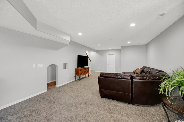 Lower Level Family Room 4th View