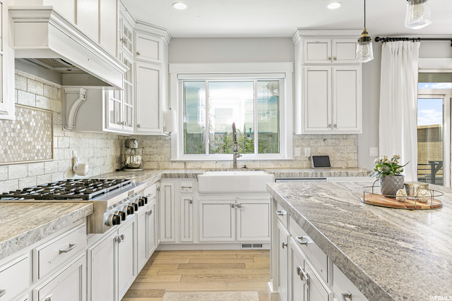 Kitchen Range